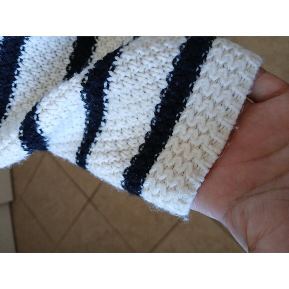 Dazy Womens Cardigan Sweater White Black Striped Size Medium Button Pockets - Picture 8 of 16